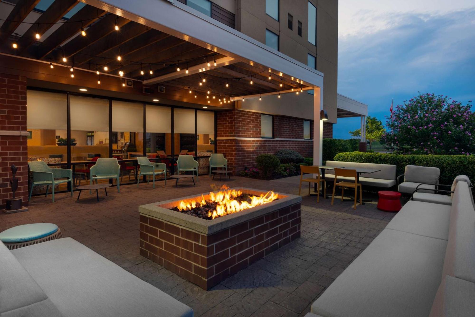 Home2 Suites By Hilton Buffalo Airport/ Galleria Mall Cheektowaga Exterior photo